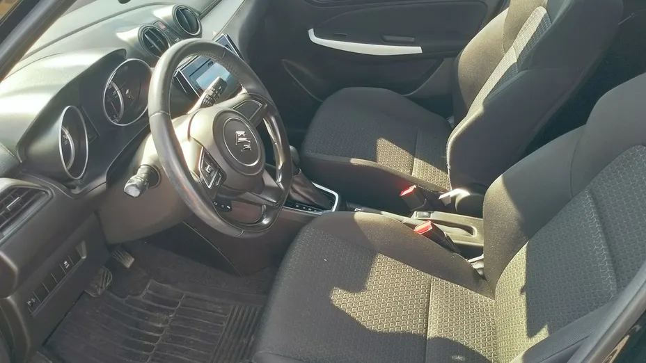 SUZUKI Swift -