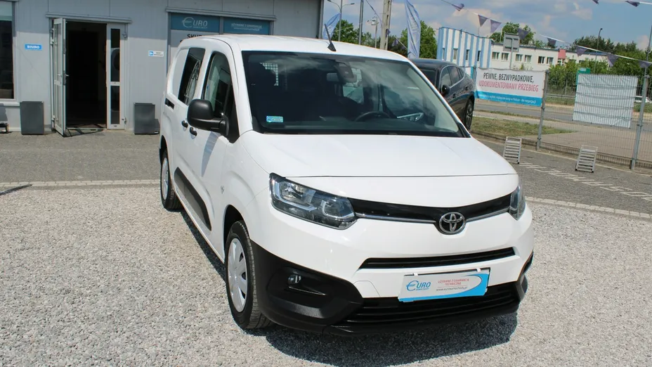 TOYOTA Proace City -