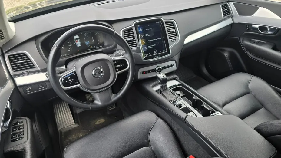 VOLVO XC90 -