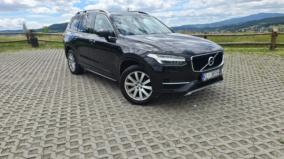 VOLVO XC90 -