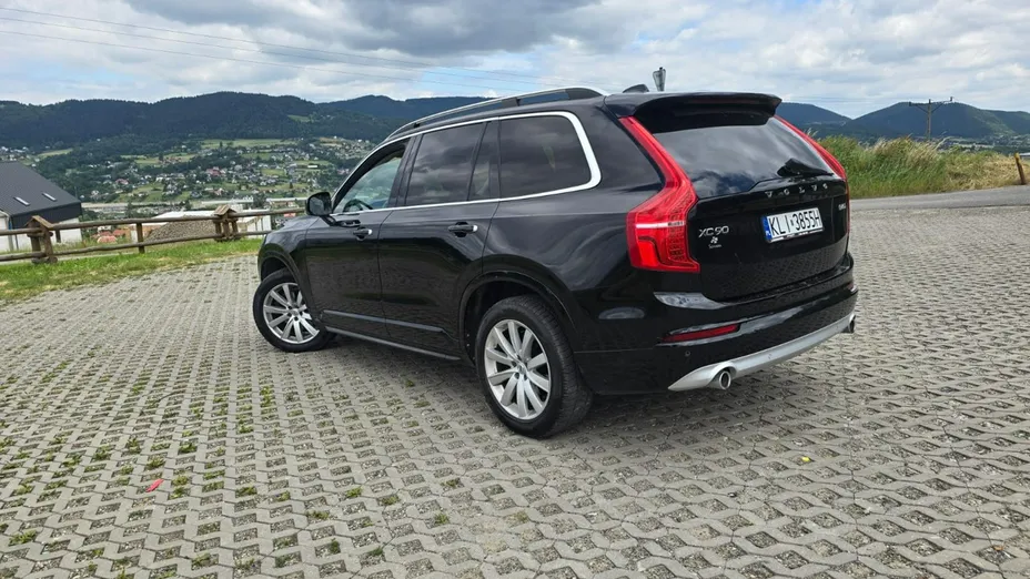 VOLVO XC90 -