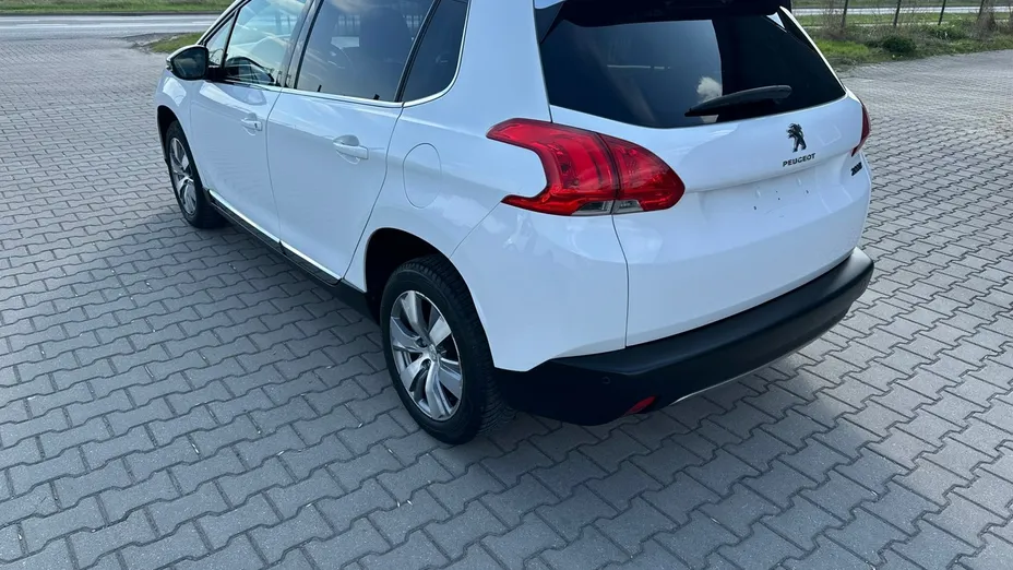 PEUGEOT 2008 -