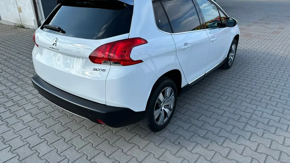 PEUGEOT 2008 -