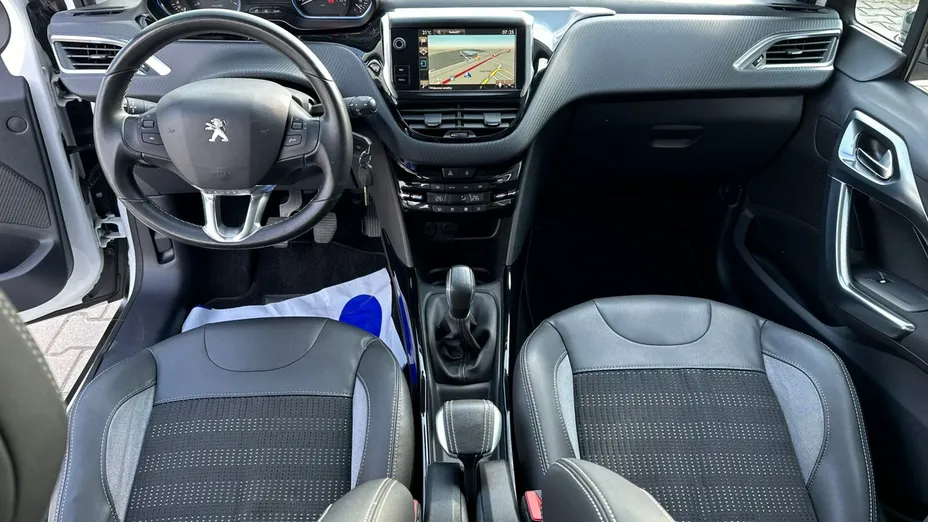 PEUGEOT 2008 -