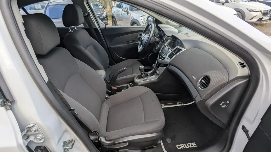 CHEVROLET Cruze -
