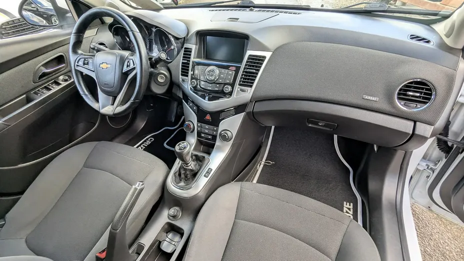 CHEVROLET Cruze -