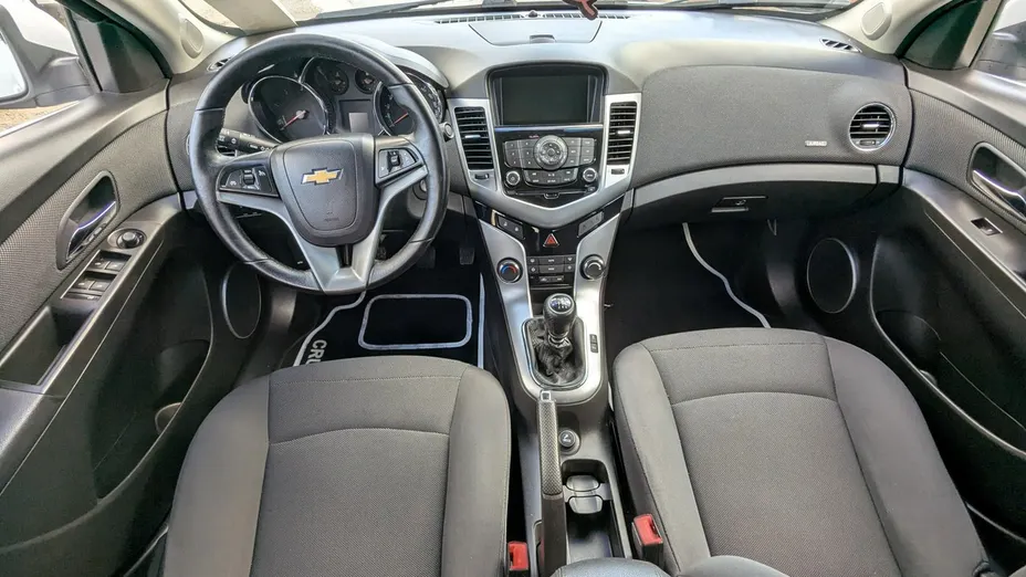 CHEVROLET Cruze -