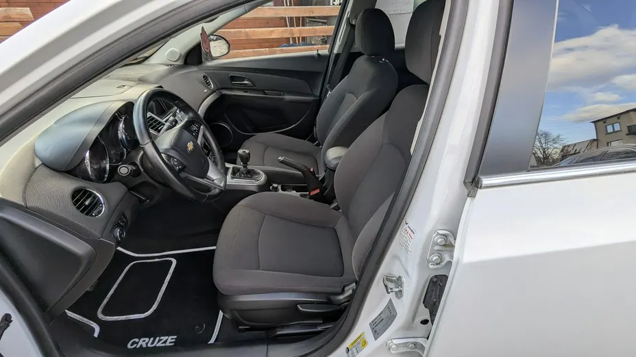 CHEVROLET Cruze -
