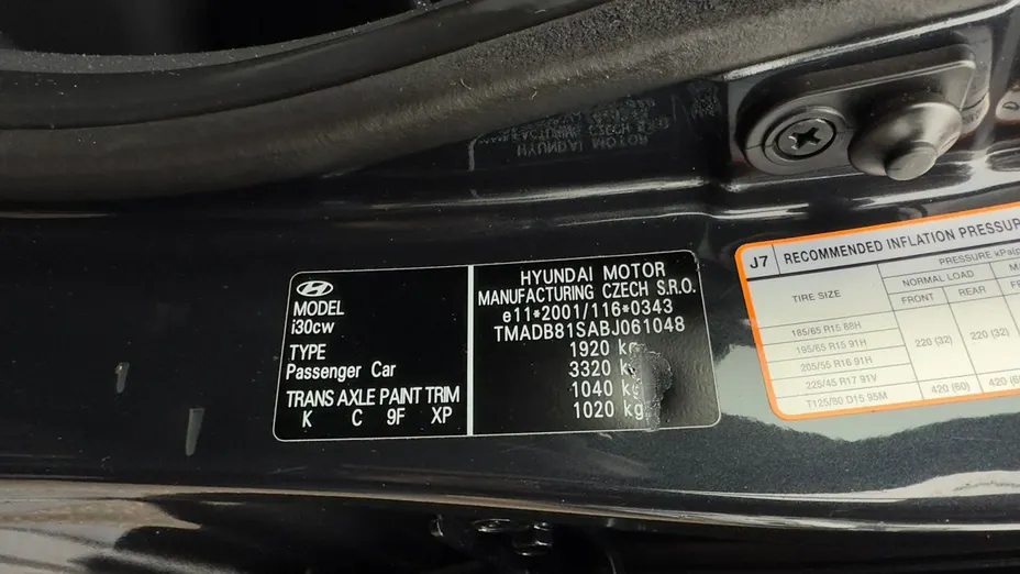 HYUNDAI i30 -