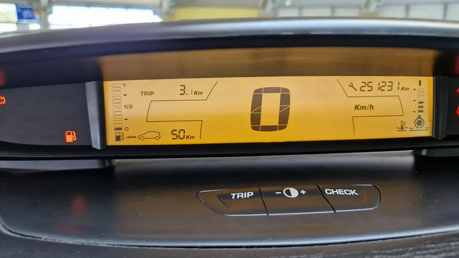 CITROEN C4 -
