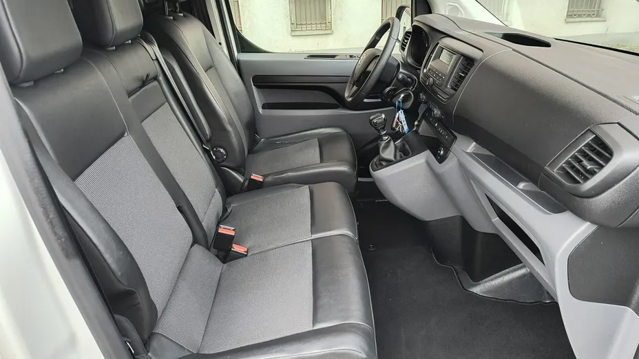 TOYOTA Proace -