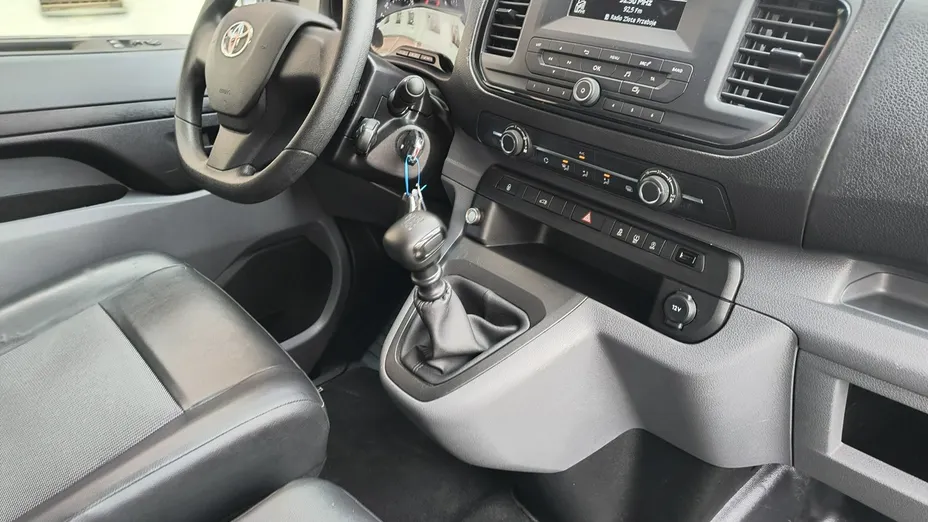 TOYOTA Proace -