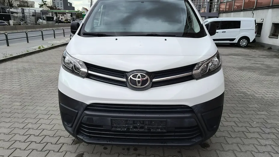 TOYOTA Proace -
