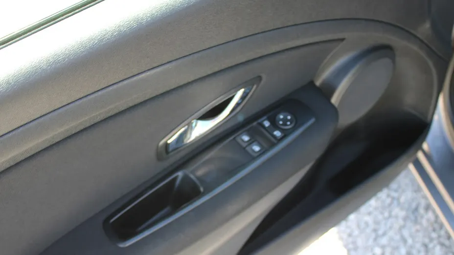 RENAULT Megane -