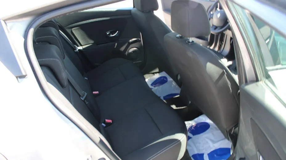 RENAULT Megane -