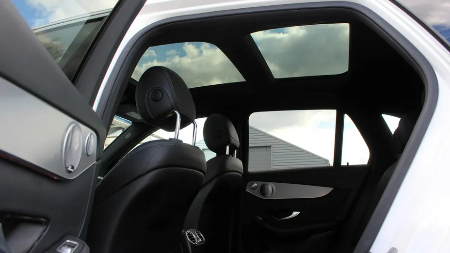 MERCEDES-BENZ GLC -