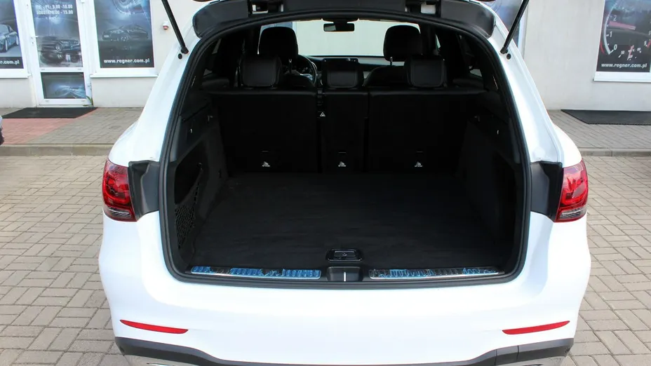 MERCEDES-BENZ GLC -