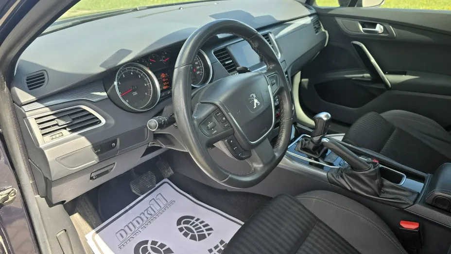 PEUGEOT 508 -