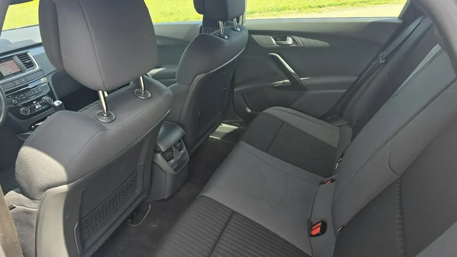 PEUGEOT 508 -