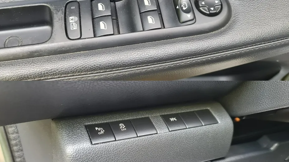 PEUGEOT 5008 -