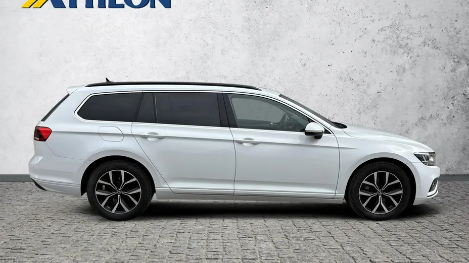 VOLKSWAGEN Passat -