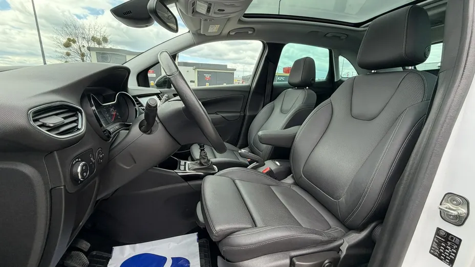OPEL Crossland X -