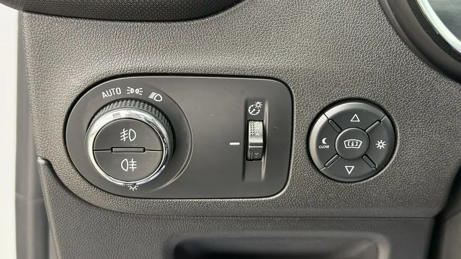 OPEL Crossland X -
