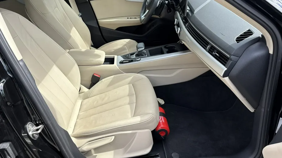 AUDI A4 -