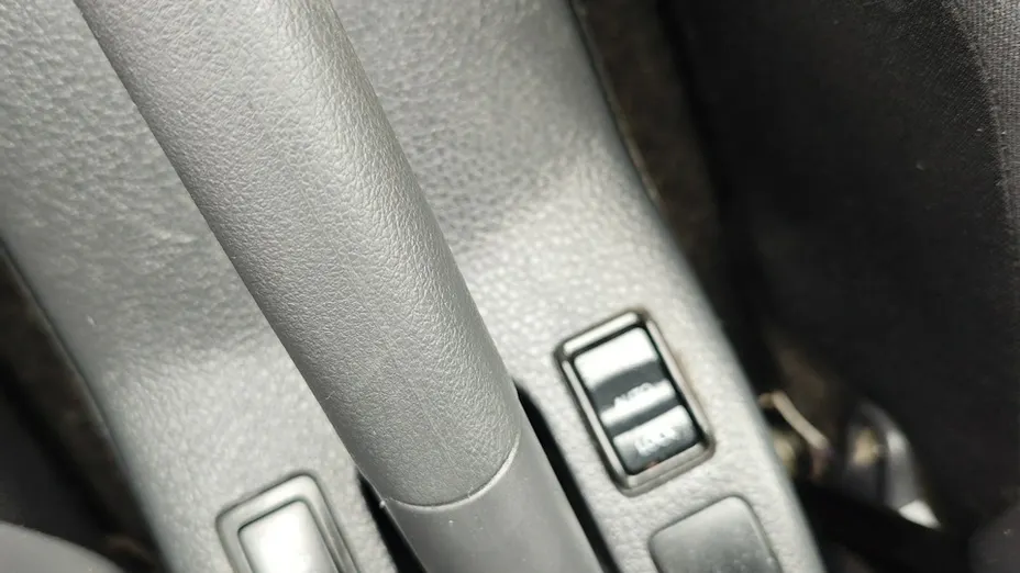 SUZUKI SX4 -