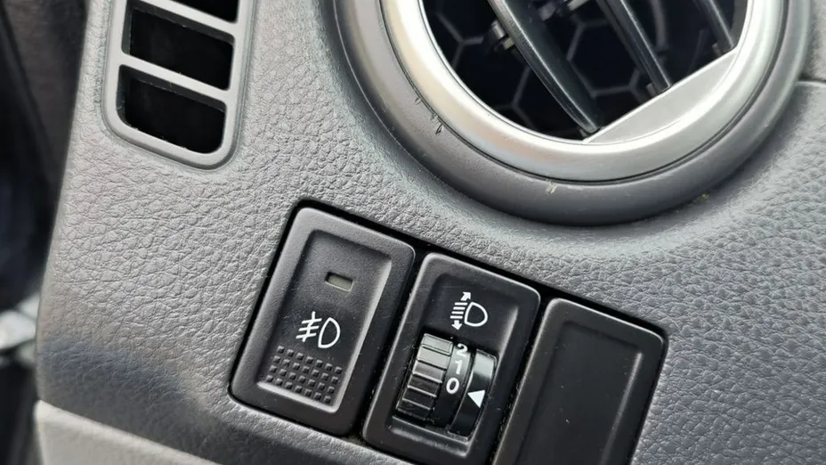 SUZUKI SX4 -