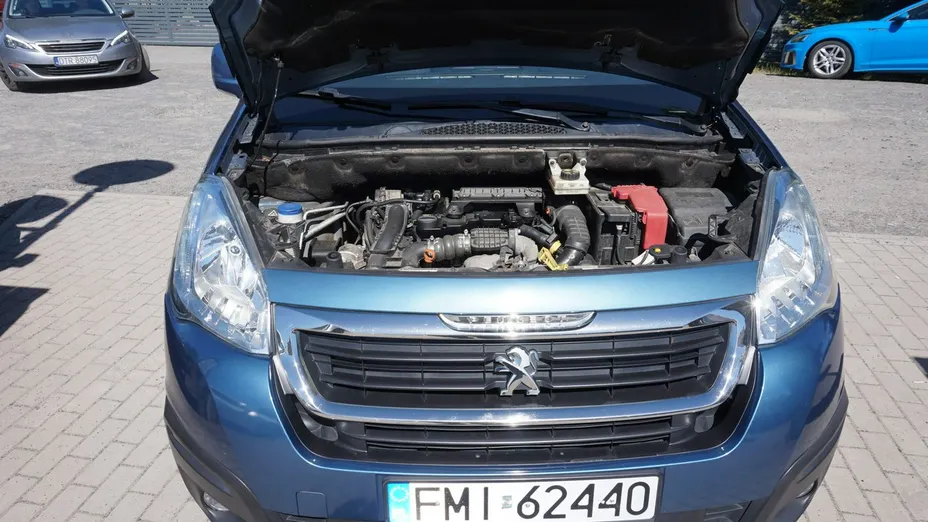 PEUGEOT Partner -