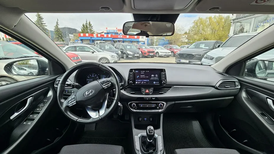 HYUNDAI i30 -
