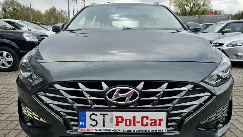 HYUNDAI i30 -