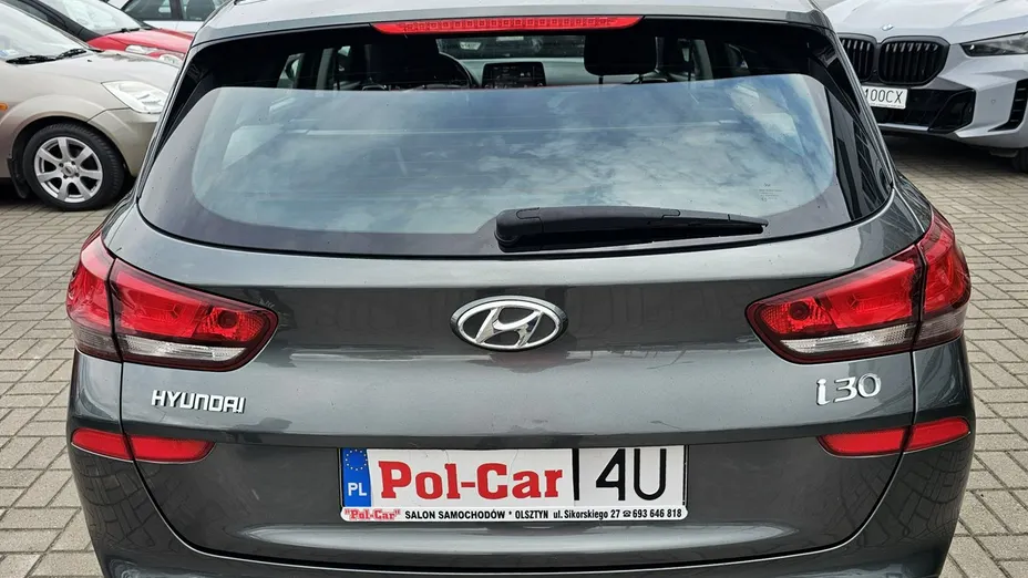 HYUNDAI i30 -