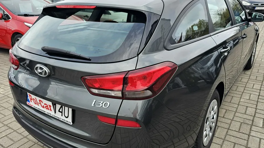 HYUNDAI i30 -