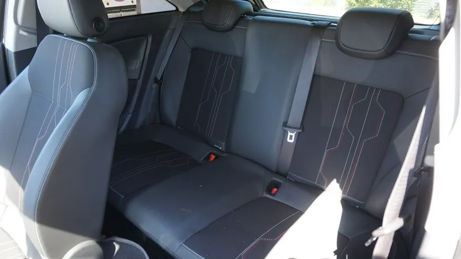OPEL Corsa -