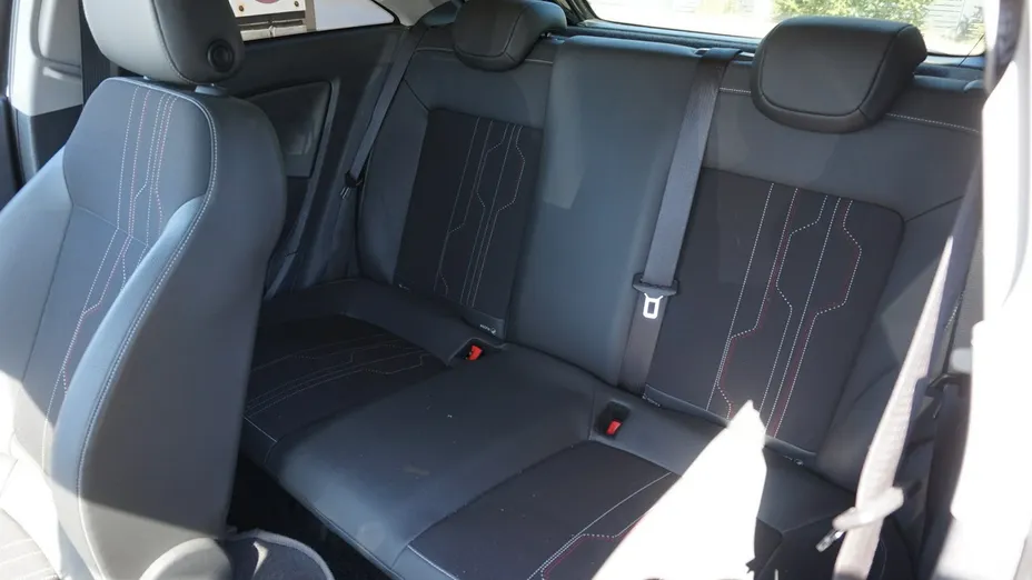 OPEL Corsa -