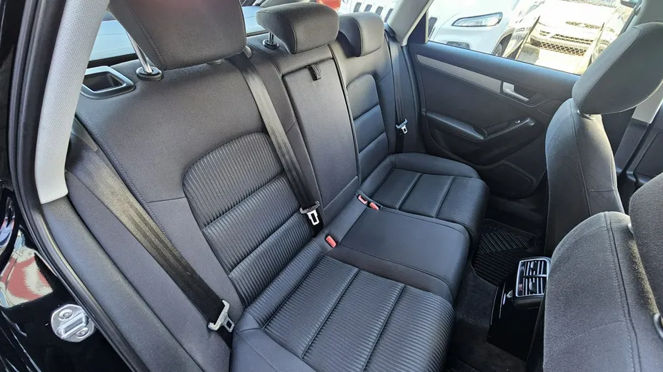 AUDI A4 -