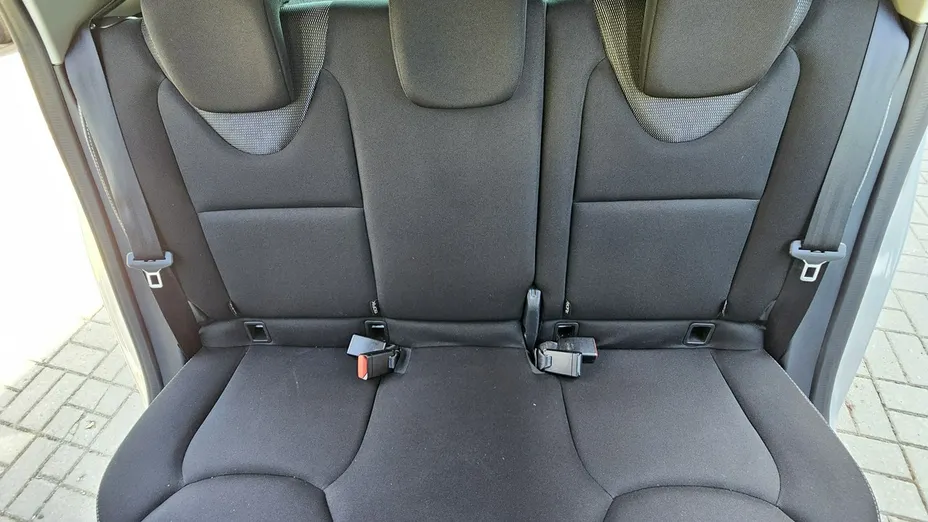 RENAULT Clio -