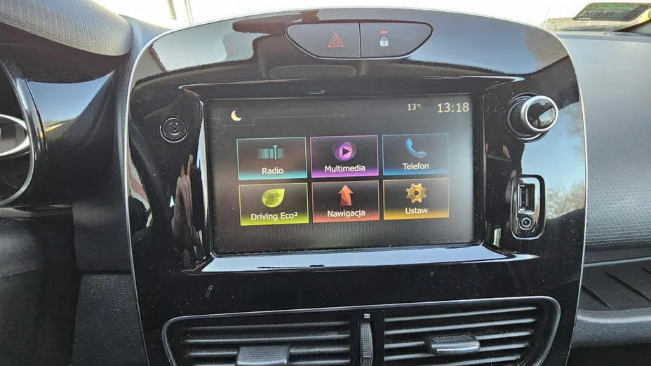 RENAULT Clio -