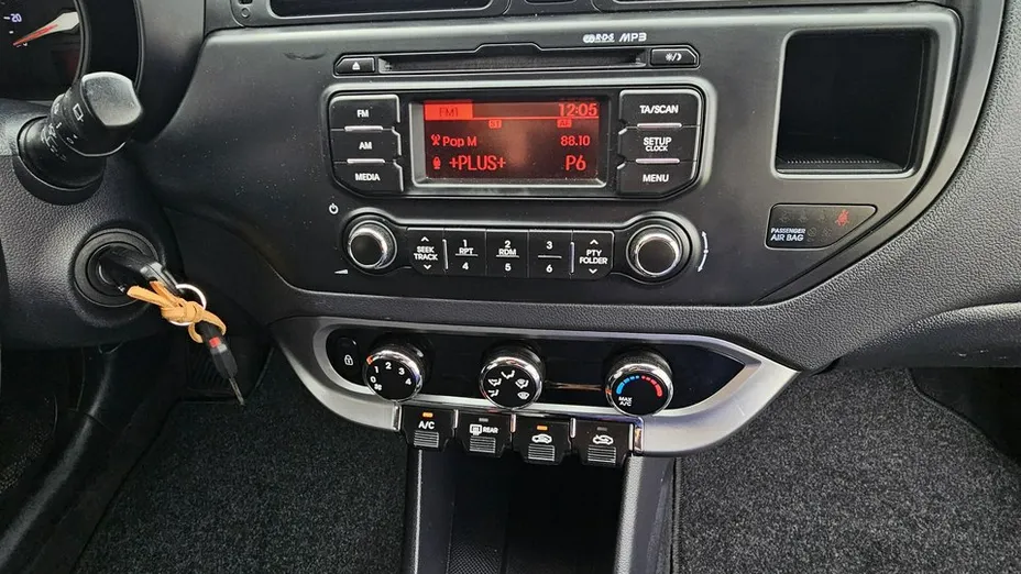 KIA Rio -