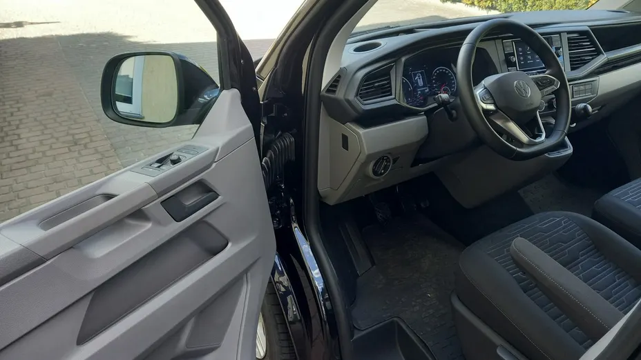 VOLKSWAGEN Caravelle -