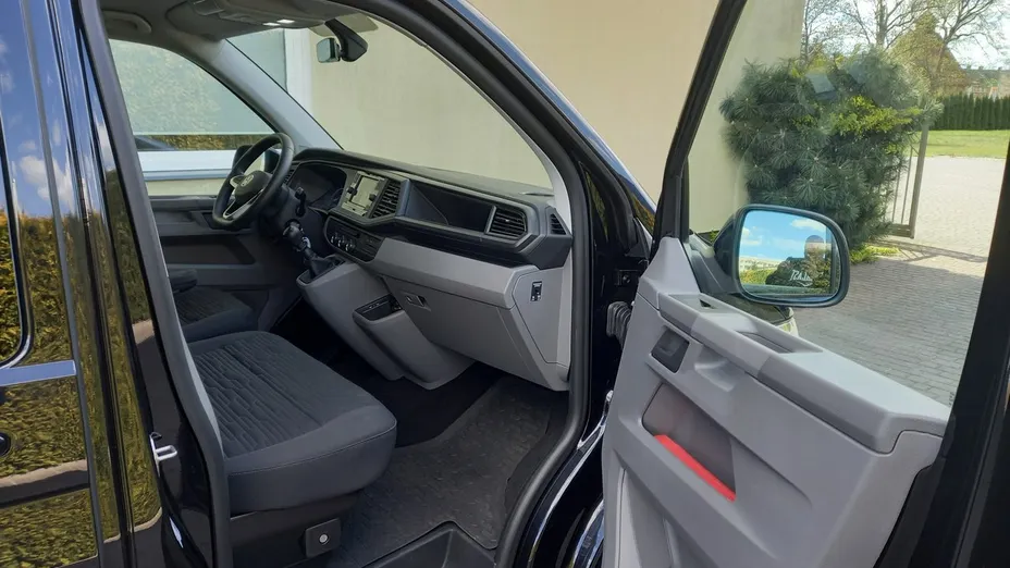VOLKSWAGEN Caravelle -
