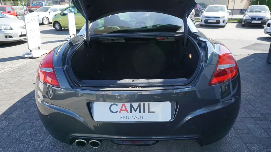PEUGEOT RCZ -