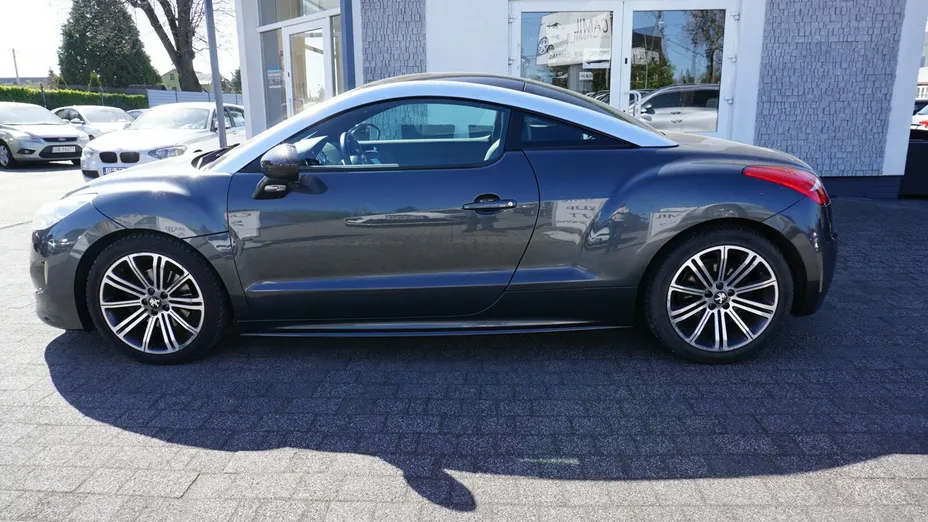 PEUGEOT RCZ -