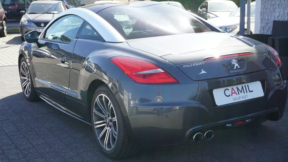 PEUGEOT RCZ -