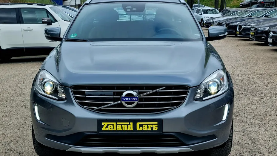 VOLVO XC60 -