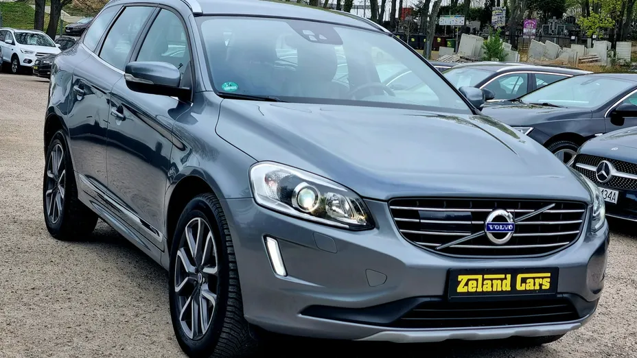VOLVO XC60 -