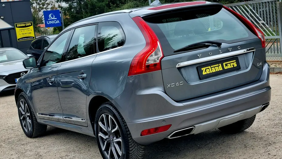 VOLVO XC60 -