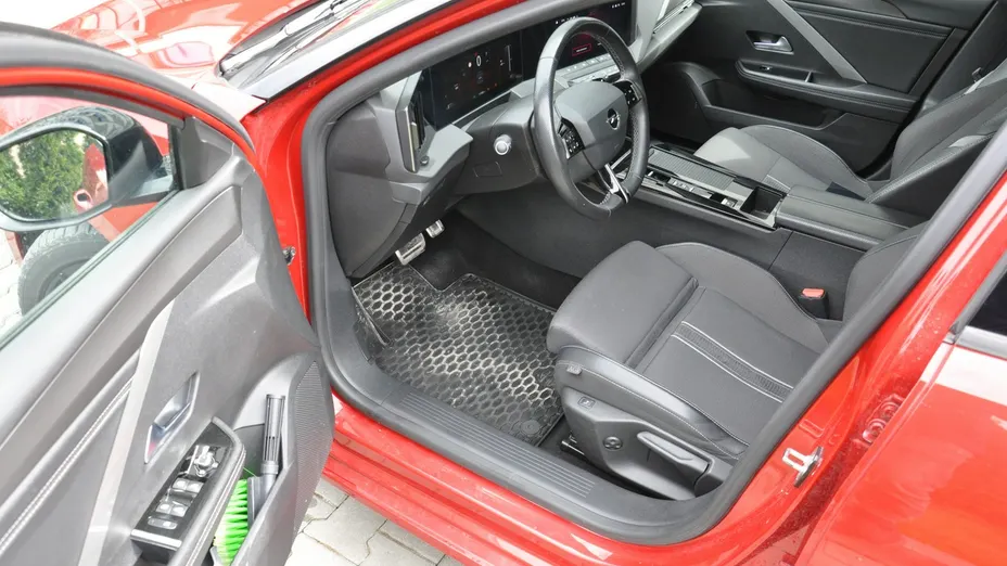 OPEL Astra -